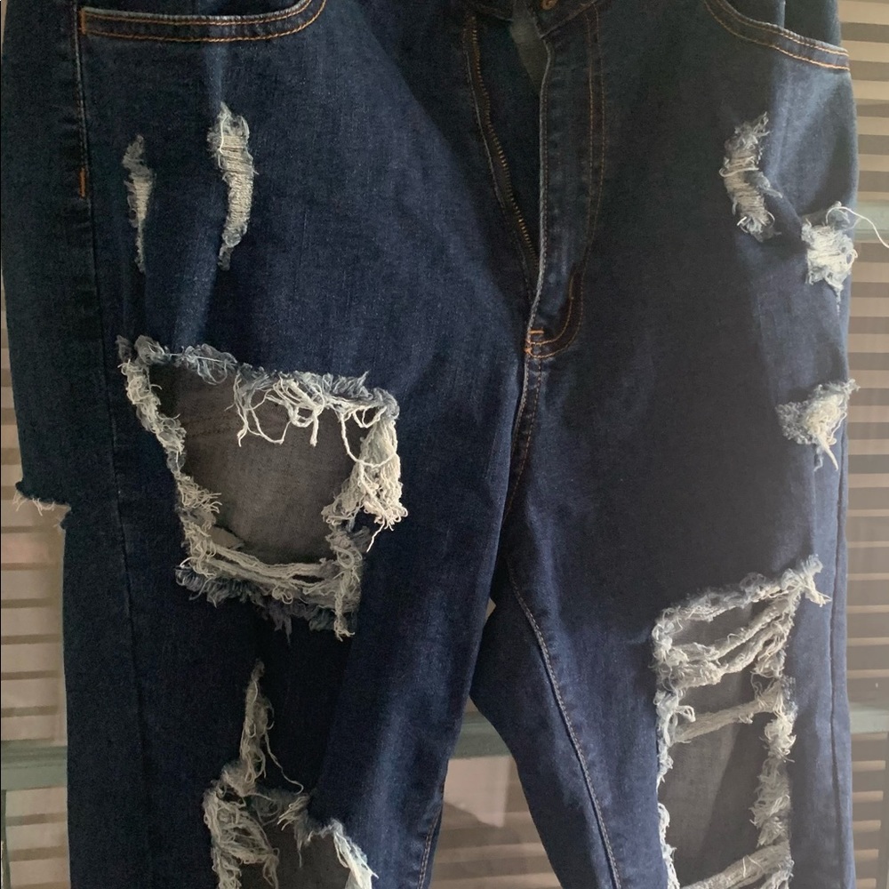 New Bermuda shorts without tags from Fashion Nova.